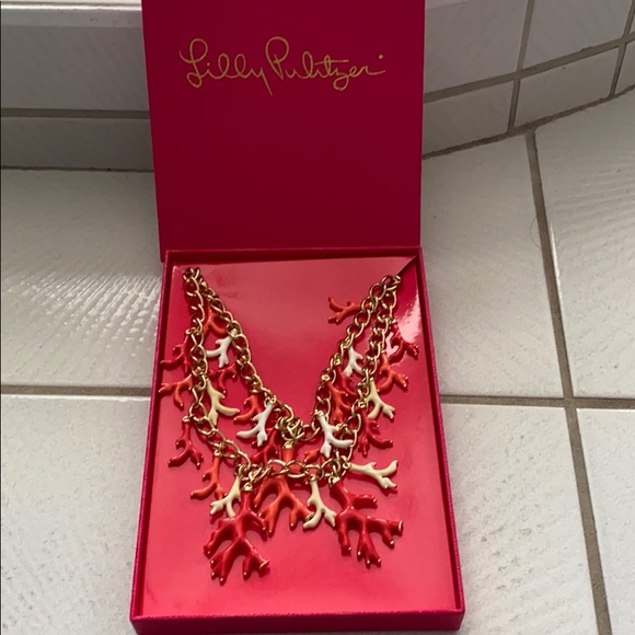 Lilly Pulitzer Island Coral Good Reef necklace